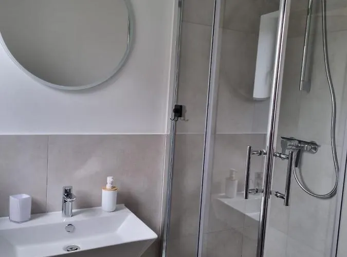 Schoene Zentral In * קובלנץ